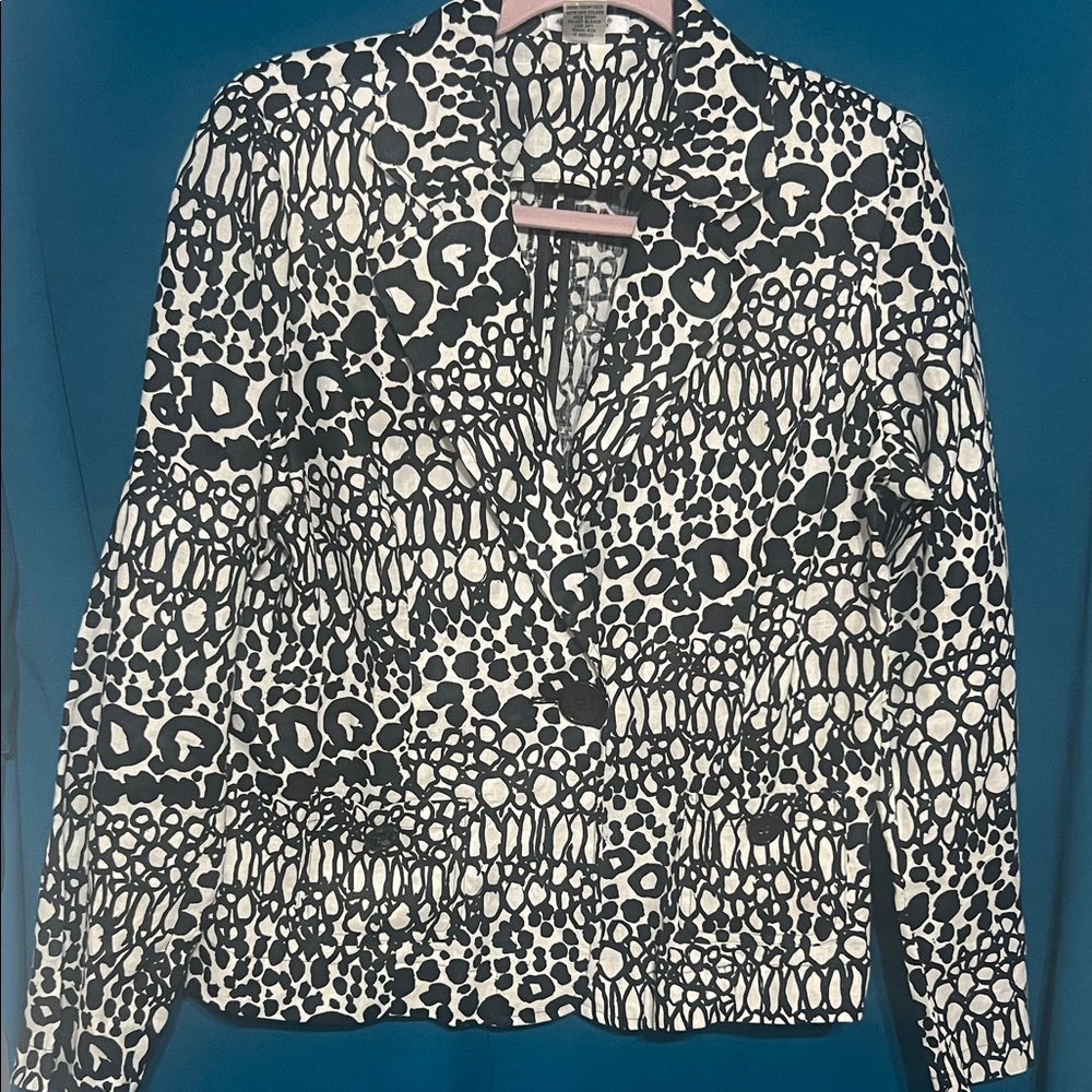 Chic Monochrome Animal Print Blazer